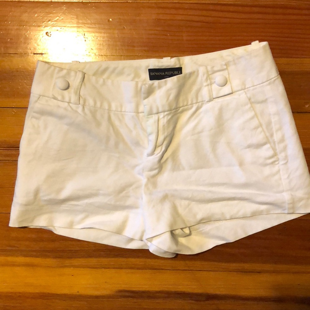 Banana republic white shorts